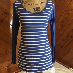 NWT LuLa Roe “Lynnae” top in blue w/white stripes